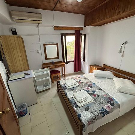 Stelios Rooms To Rent La Canea Exterior foto