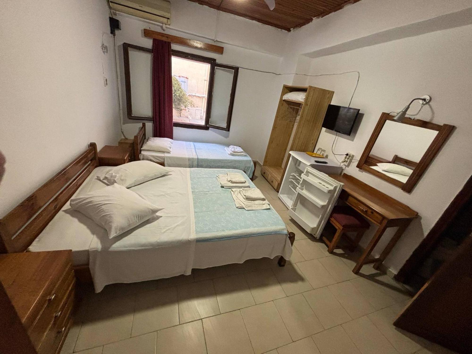 Stelios Rooms To Rent La Canea Exterior foto